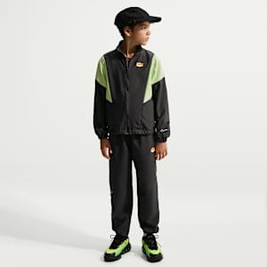 Kylian Mbappé Older Kids' Full-Zip Woven Football Tracksuit. Nike IL